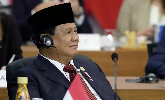 Indonesia's President Prabowo Subianto attends the G20 Summit leaders meeting in Rio de Janeiro, Monday, Nov. 18, 2024. (AP Photo/Eraldo Peres)