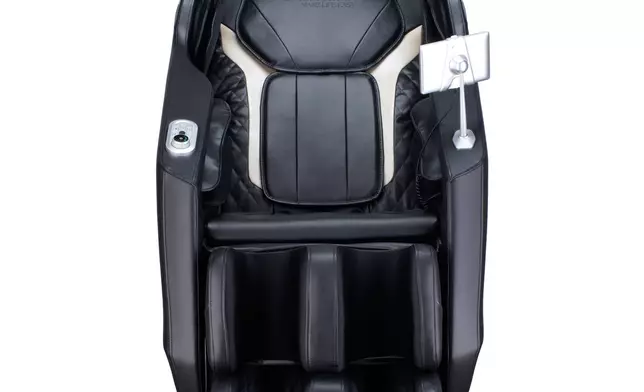 Lifesmart 2D Zero Gravity Lux Massage Chair (Photo: Business Wire)