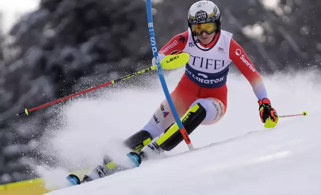 Wendy Holdener, of Switzerland, competes during a women's World Cup slalom skiing race, Sunday, Dec. 1, 2024, in Killington, Vt. (AP Photo/Robert F. Bukaty)