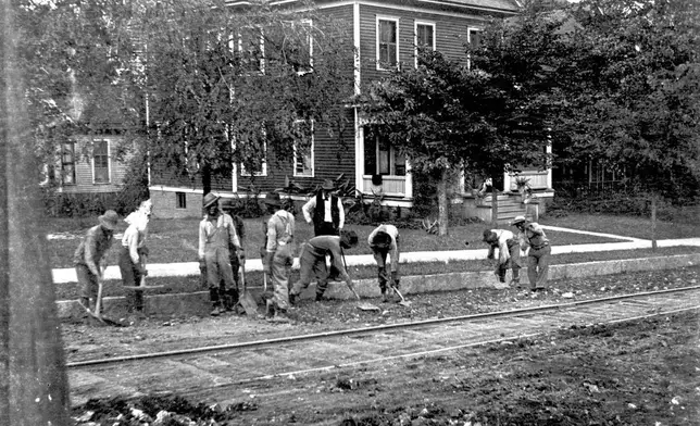 This undated photo shows city convicts working alongside railroad tracks in Birmingham, Ala. (Birmingham, Ala., Public Library Archives via AP)