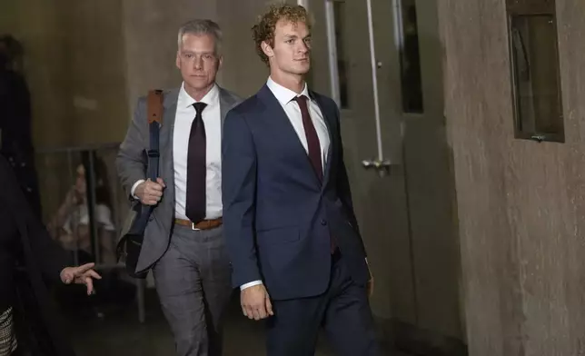 Daniel Penny leaves courtroom for a lunch break in New York, Tuesday, Dec. 3, 2024. (AP Photo/Yuki Iwamura)