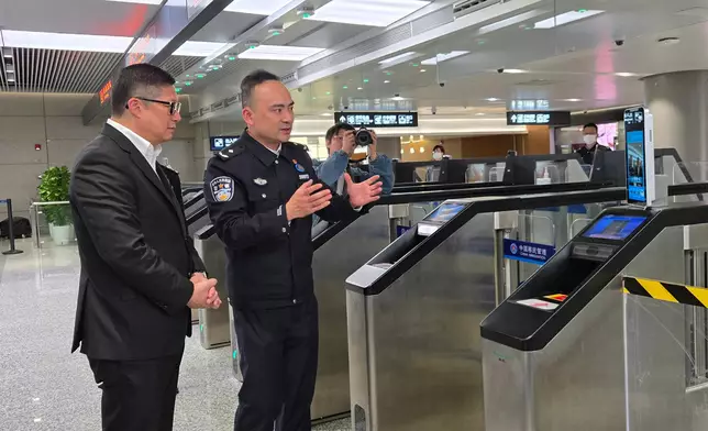 S for S begins second day of visit to Shanghai  Source: HKSAR Government Press Releases