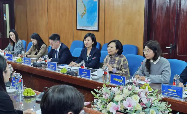 Secretary for Home and Youth Affairs visits Vietnam to promote youth exchanges between two places  Source: HKSAR Government Press Releases