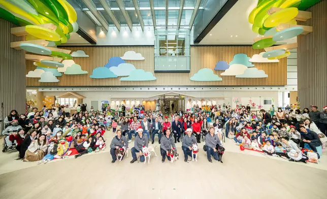 Hospital Authority healthcare staff celebrate Christmas with paediatric patients  Source: HKSAR Government Press Releases