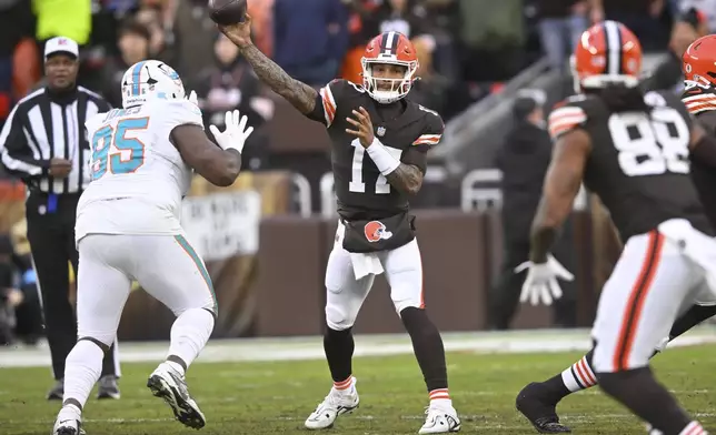 Cleveland Browns quarterback Dorian Thompson-Robinson (17) passes during the first half of an NFL football game against the Miami Dolphins Sunday, Dec. 29, 2024, in Cleveland. (AP Photo/David Richard)