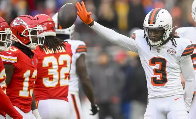 Cleveland Browns wide receiver Jerry Jeudy (3) celebrates a catch against the Kansas City Chiefs during the first half of an NFL football game, Sunday, Dec. 15, 2024, in Cleveland. (AP Photo/David Richard)