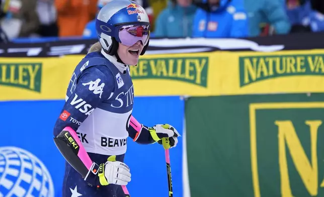 Forerunner Lindsey Vonn finishes a run before a women's World Cup super-G ski race, Sunday, Dec. 15, 2024, in Beaver Creek, Colo. (AP Photo/John Locher)