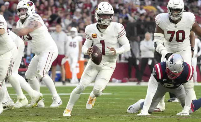 Arizona Cardinals quarterback Kyler Murray (1) scrambles against the New England Patriots during the second half of an NFL football game, Sunday, Dec. 15, 2024, in Glendale, Ariz. (AP Photo/Rick Scuteri)