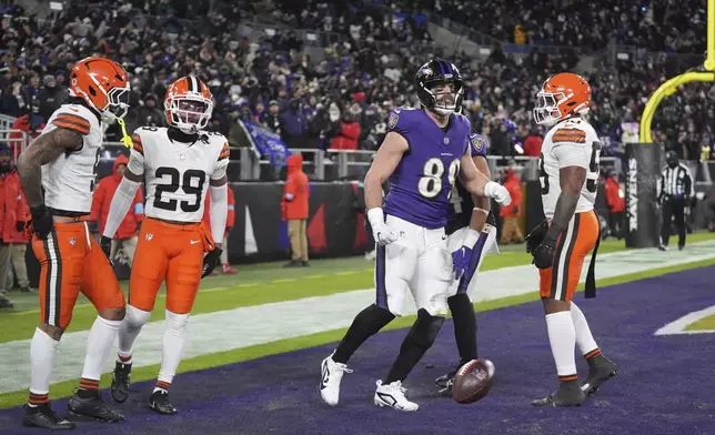 Baltimore Ravens tight end Mark Andrews (89) celebrates after scoring during the first half of an NFL football game against the Cleveland Browns Saturday, Jan. 4, 2025, in Baltimore. (AP Photo/Stephanie Scarbrough)