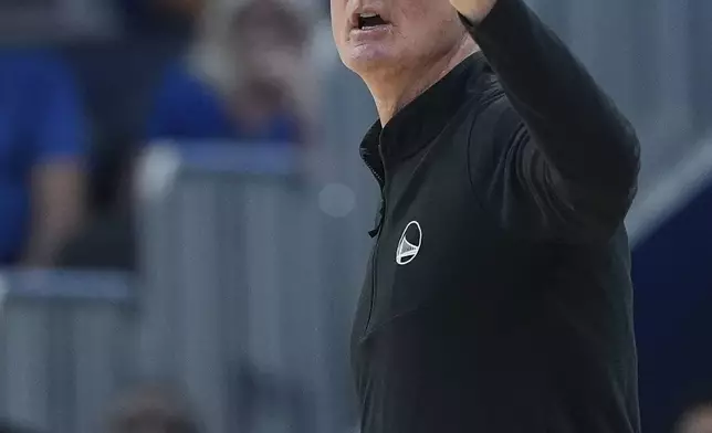 Golden State Warriors head coach Steve Kerr gestures during the first half of an NBA basketball game against the Memphis Grizzlies, Saturday, Jan. 4, 2025, in San Francisco. (AP Photo/Godofredo A. Vásquez)