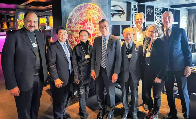 FS starts visit in Switzerland to attend World Economic Forum Annual Meeting (with photos/video) Source: HKSAR Government Press Releases