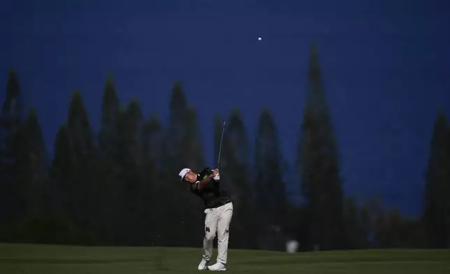 Sungjae Im hits on the fourth hole during the final round of The Sentry golf event, Sunday, Jan. 5, 2025, at Kapalua Plantation Course in Kapalua, Hawaii. (AP Photo/Matt York)