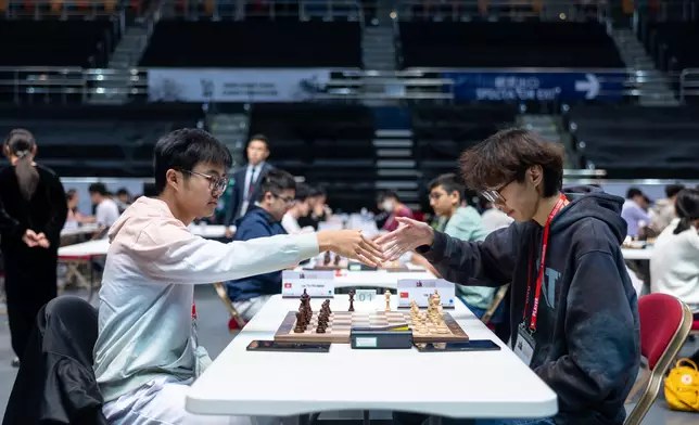 The Champion of the Challenger Category is Liu Ruhao from China (Right).