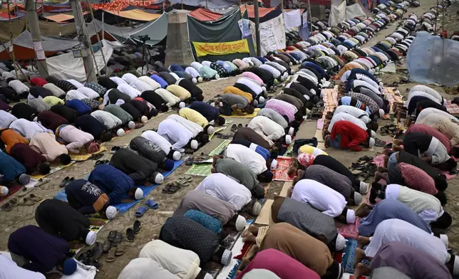 Muslim devotees prayer during the first phase of the three-day Biswa Ijtema, or the World Congregation of Muslims, at the banks of the Turag river in Tongi, near Dhaka, Bangladesh, Friday, Jan. 31, 2025. (AP Photo/Mahmud Hossain Opu)