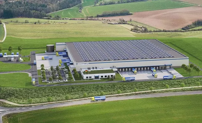 PACCAR Parts Distribution Center in Massbach, Germany (Photo: Business Wire)