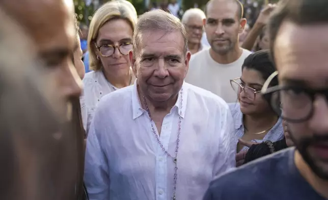 FILE - Venezuelan opposition presidential candidate Edmundo Gonzalez attends a campaign event before the election in Caracas, Venezuela, June 13, 2024. (AP Photo/Ariana Cubillos, File)