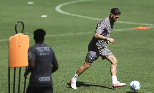 Spanish soccer player Sergio Ramos trains with Monterrey, his new soccer club, in Monterrey, Mexico, Sunday, Feb. 9, 2025. (AP Photo/Jorge Mendoza)