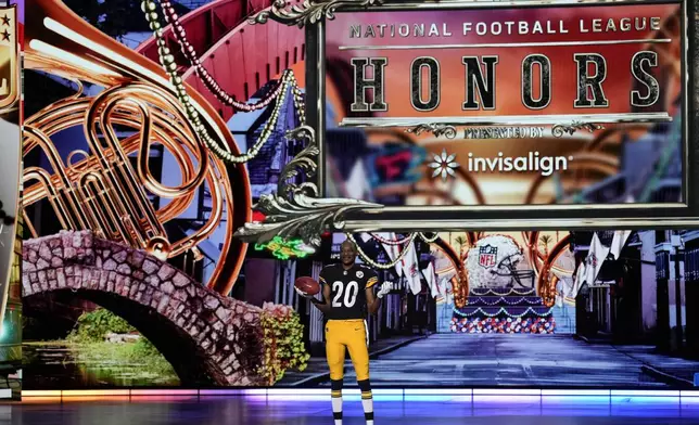 Host, Snoop Dog, speaks during the NFL Honors award show ahead of the Super Bowl 59 football game, Thursday, Feb. 6, 2025, in New Orleans. (AP Photo/David J. Phillip)