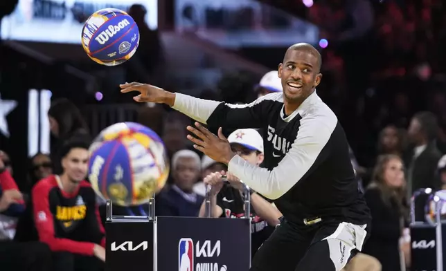 San Antonio Spurs guard Chris Paul competes during the skills challenge at the NBA basketball All-Star Saturday night festivities Saturday, Feb. 15, 2025, in San Francisco. (AP Photo/Godofredo A. Vásquez)