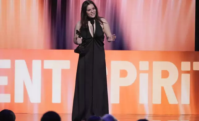 Maisy Stella accepts the award for best breakthrough performance during the Film Independent Spirit Awards on Saturday, Feb. 22, 2025, in Santa Monica, Calif. (AP Photo/Chris Pizzello)