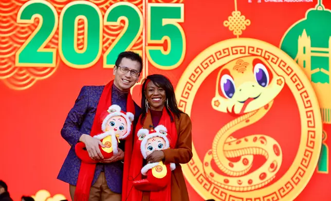 London ETO welcomes Year of Snake with joyous celebrations  Source: HKSAR Government Press Releases