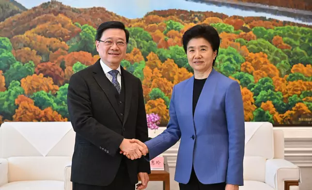 CE meets leaders of Heilongjiang Province in Harbin (with photos/ videos) Source: HKSAR Government Press Releases