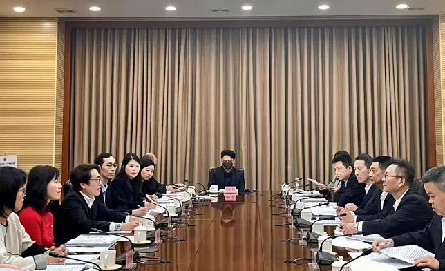 STL visits Guangzhou to meet relevant Guangdong Province authorities  Source: HKSAR Government Press Releases