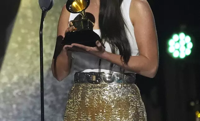 Kacey Musgraves accepts the award for best country song for "The Architect" during the 67th annual Grammy Awards on Sunday, Feb. 2, 2025, in Los Angeles. (AP Photo/Chris Pizzello)