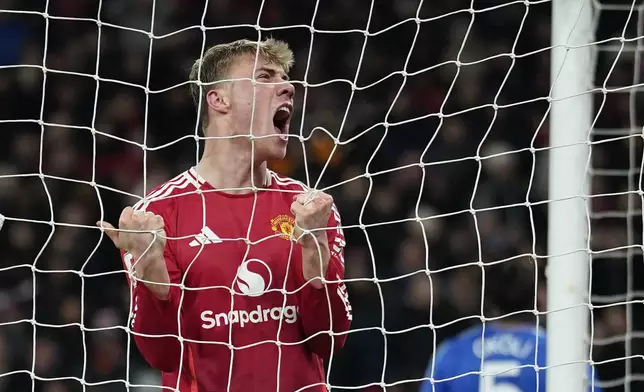 Manchester United's Rasmus Hojlund reacts during the English FA Cup fourth round soccer match between Manchester United and Leicester City at the Old Trafford stadium in Manchester, England, Friday, Feb. 7, 2025. (AP Photo/Dave Thompson)