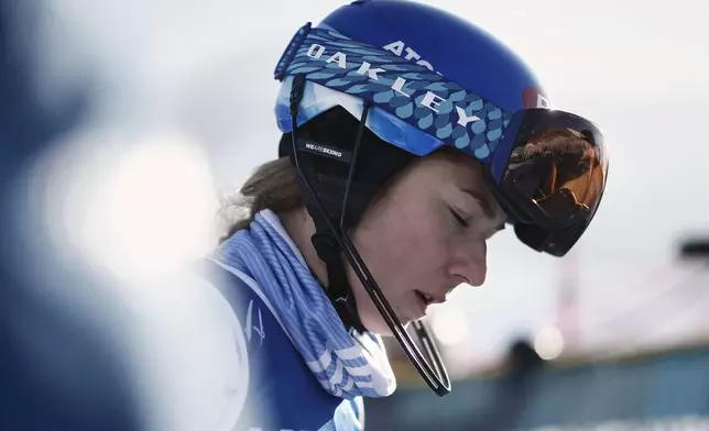 United States' Mikaela Shiffrin concentrates ahead of a women's slalom, at the Alpine Ski World Championships, in Saalbach-Hinterglemm, Austria, Saturday, Feb. 15, 2025. (AP Photo/Gabriele Facciotti)