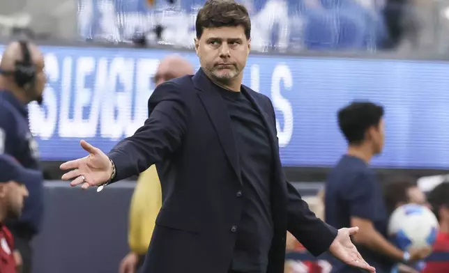 United States' head coach Mauricio Pochettino reacts during the second half of a CONCACAF Nations League semifinal soccer match against Panama, Thursday, March 20, 2025, in Inglewood, Calif. (AP Photo/Etienne Laurent)