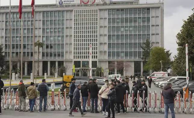 Security have cordons off the area around City Hall following the arrest of Istanbul Mayor Ekrem Imamoglu in Istanbul, Turkey, Wednesday, March 19, 2025. (AP Photo/Francisco Seco)