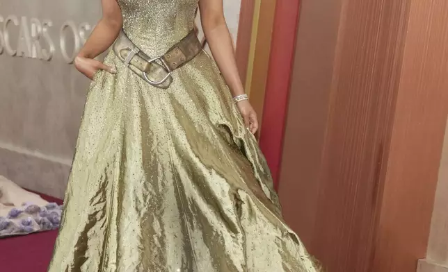 H.E.R. arrives at the Oscars on Sunday, March 2, 2025, at the Dolby Theatre in Los Angeles. (Photo by Jordan Strauss/Invision/AP)