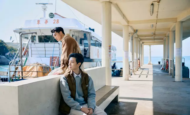 Singer Wayne Huang (left) from Taiwan teams up with actor Payne Peng (right) also from Taiwan, for an island-hopping adventure on Po Toi Island in the south part of Hong Kong Photo Credits: Young Hope Entertainment Co., LTD