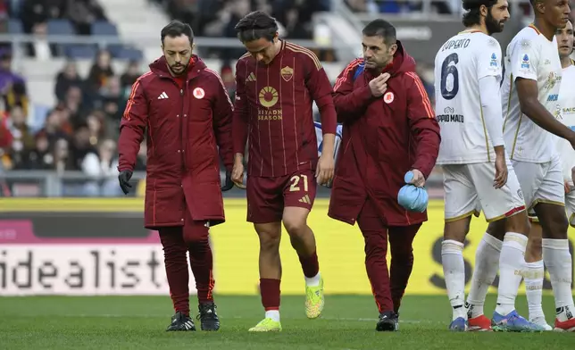 Roma's Paulo Dybala leaves the pitch during the Serie A soccer match between Roma and Cagliari at Rome's Olympic stadium, Sunday, March 16, 2025. (Fabrizio Corradetti/LaPresse via AP)
