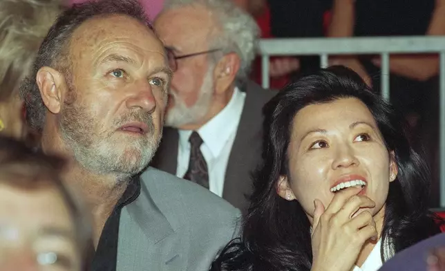 FILE - Actor Gene Hackman with wife Betsy Arakawa in June 1993. (AP Photo, File)