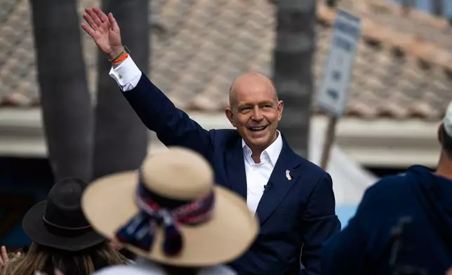 Author and former Fox News host Steve Hilton announced his run for California governor, as a Republican to replace Democrat Gavin Newsom, during an event in Huntington Beach, Calif., Tuesday, April 22, 2025. (Paul Bersebach/The Orange County Register via AP)