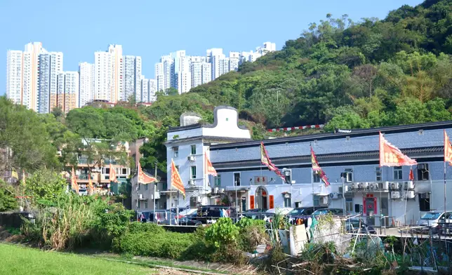 Tsang Tai Uk is located in Sha Tin Wai, which is now surrounded by modern urban architecture. Source: BP