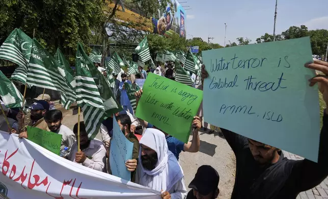 Supporters of the Pakistan Murkazi Muslim League party take part in a demonstration against the suspension of water-sharing treaty by India with Pakistan, in Islamabad, Pakistan Thursday, April 24, 2025. (AP Photo/Anjum Naveed)