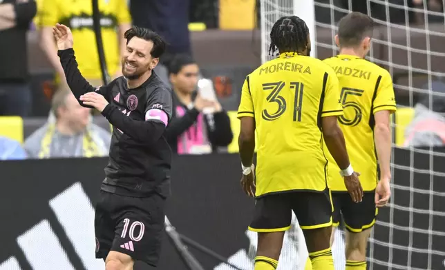 Inter Miami CF forward Lionel Messi (10) reacts after missing a shot during the first half of an MLS soccer match against the Columbus Crew on Saturday, April 19, 2025, in Cleveland, Ohio. (AP Photo/David Richard)