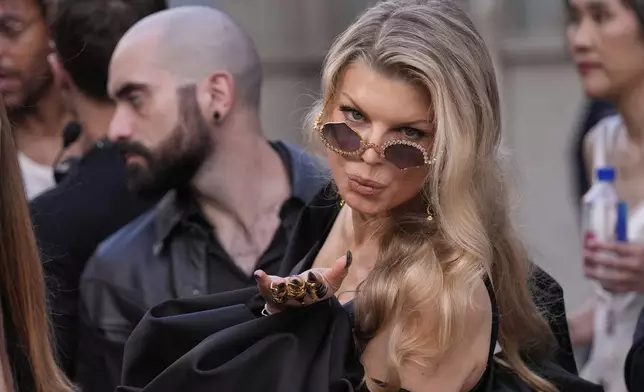 Fergie blows a kiss to photographers at the Fashion Trust U.S. Awards on Tuesday, April 8, 2025, in Los Angeles. (AP Photo/Chris Pizzello)