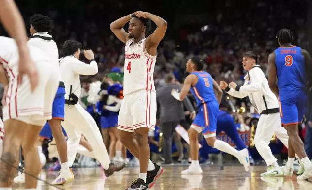 Houston's L.J. Cryer (4) reacts after Houston lost to Florida in the national championship at the Final Four of the NCAA college basketball tournament, Monday, April 7, 2025, in San Antonio. (AP Photo/Eric Gay)