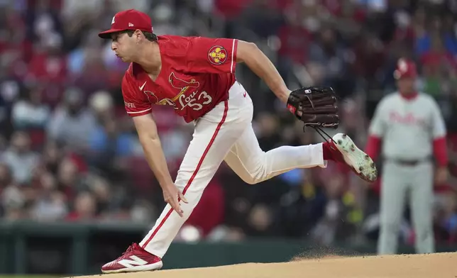 St. Louis Cardinals starting pitcher Andre Pallante throws during the first inning of a baseball game against the Philadelphia Phillies Friday, April 11, 2025, in St. Louis. (AP Photo/Jeff Roberson)