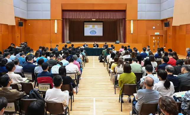 Health Bureau and Hospital Authority jointly organise first District Council briefing on fees and charges reform for public healthcare  Source: HKSAR Government Press Releases