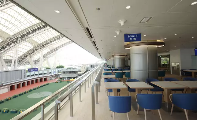 Along with views of the Sha Tin Racecourse track, Champion Circle and Inner Circle also provide panoramic views of the Parade Ring, enhancing the racing experience.