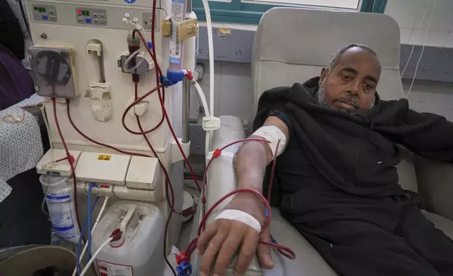 Mohamed Attiya, 54, receives dialysis treatment at Shifa hospital in Gaza City, Monday, April 14, 2025.(AP Photo/(AP Photo/Jehad Alshrafi)