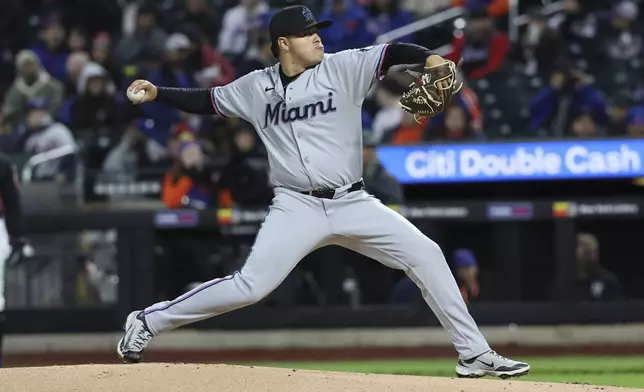 Miami Marlins' Valente Bellozo pitches during the first inning of a baseball game against the New York Mets, Monday, April 7, 2025, in New York. (AP Photo/Pamela Smith)