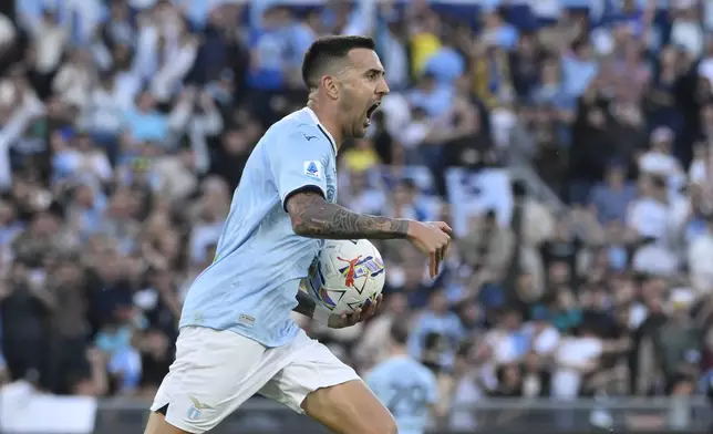 Lazio's Matias Vecino celebrates scoring during the Serie A soccer match between Lazio and Juventus at Rome's Olympic stadium, Saturday, May 10, 2025. (Fabrizio Corradetti/LaPresse via AP)