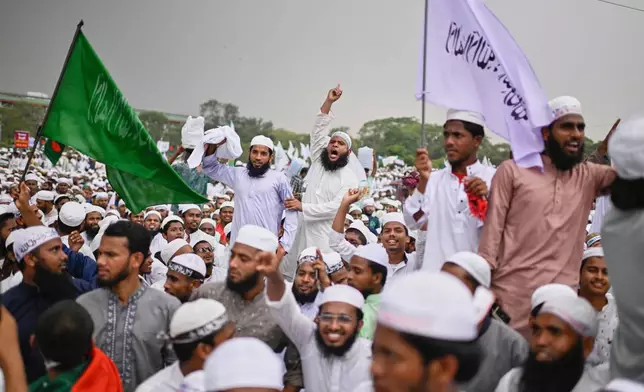 Thousands of activists of Islamist group Hefazat-e-Islam denounce proposed recommendations for equal rights for Muslim women, at a protest rally in Dhaka, Bangladesh, Saturday, May 3, 2025. (AP Photo/Mahmud Hossain Opu)