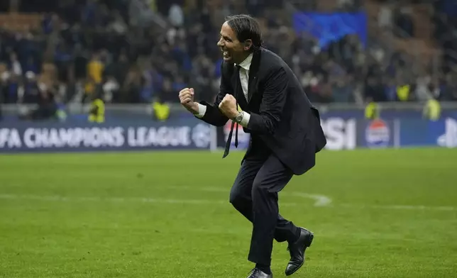 Inter Milan's head coach Simone Inzaghi celebrates at the end of the Champions League semifinal second leg soccer match between Inter Milan and Barcelona at San Siro stadium in Milan , Italy, Tuesday, May 6, 2025. (AP Photo/Luca Bruno)
